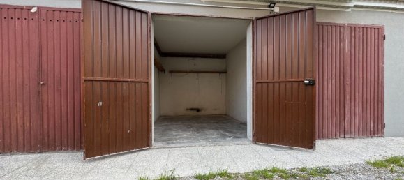 3 rooms Apartment in Modena, Italy No. 22748 15