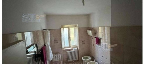 2 bedrooms Apartment in Alanno, Italy No. 272946 6