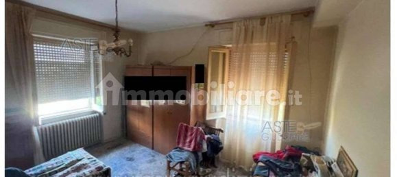 2 bedrooms Apartment in Alanno, Italy No. 272946 8