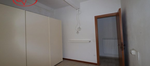 Apartamento de 3 habitaciónes en Montevarchi, Italy No. 235441 5