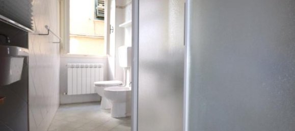 Apartamento de 3 habitaciónes en Montevarchi, Italy No. 235441 9