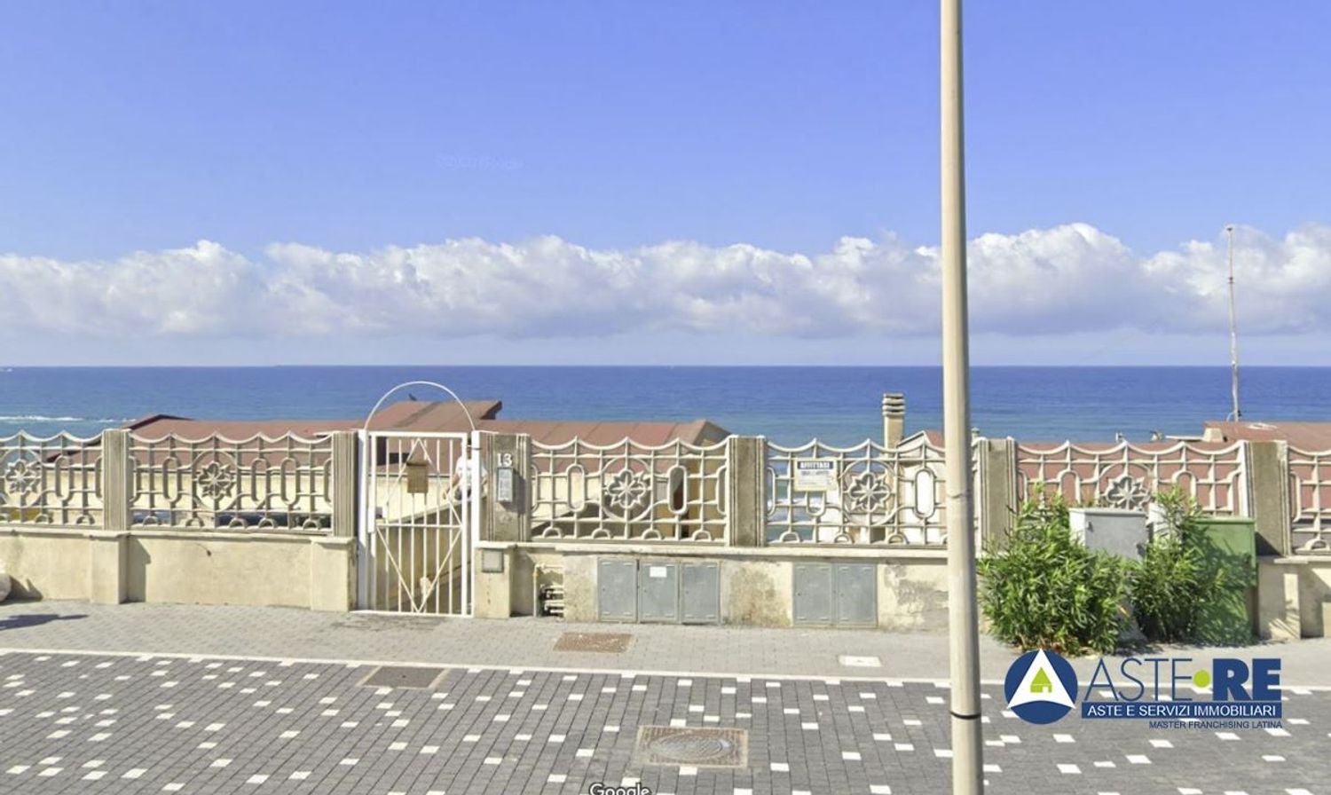 9 غرف نوم شقة في Anzio, Italy رقم 321579