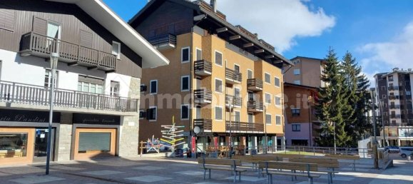 Propiedad comercial en Madesimo, Italy 108 m² No. 311140 3