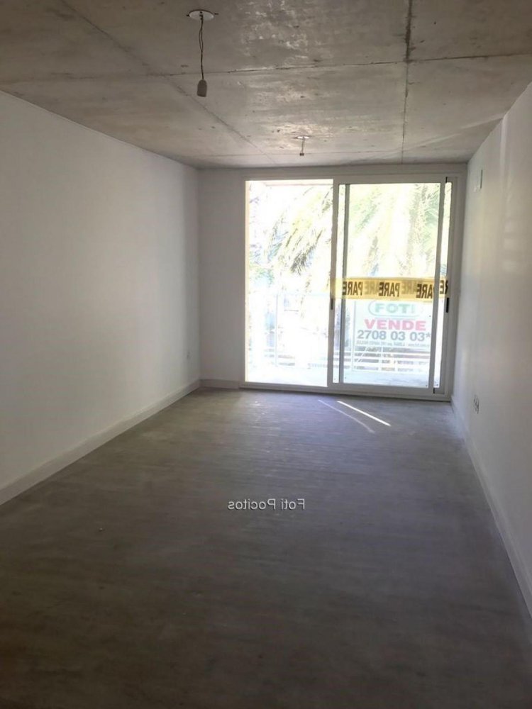 2 bedrooms Apartment in Montevideo, Uruguay No. 1308