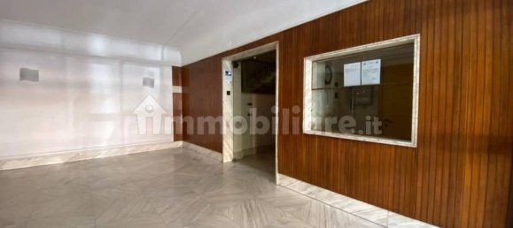 2 rooms Apartment in Rome, Italy No. 274966 3