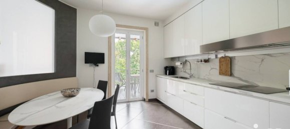 8 Schlafzimmer Villa in Monticello Brianza, Italy, Nr. 263567 16