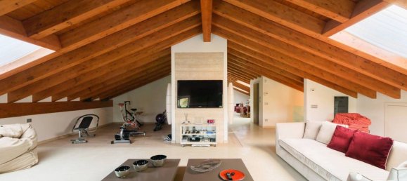 8 Schlafzimmer Villa in Monticello Brianza, Italy, Nr. 263567 26