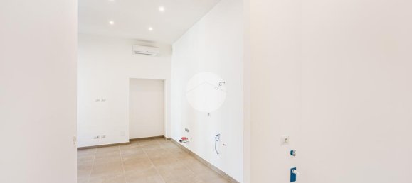 2 bedrooms Apartment in Rome, Italy No. 263330 14