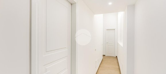 2 bedrooms Apartment in Rome, Italy No. 263330 5
