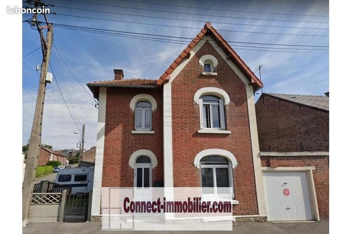 3 bedrooms House in Hirson, France No. 304310