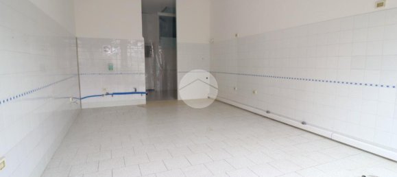 Apartamento de 2 habitaciónes en Giulianova, Italy No. 28301 13