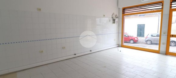 Apartamento de 2 habitaciónes en Giulianova, Italy No. 28301 4