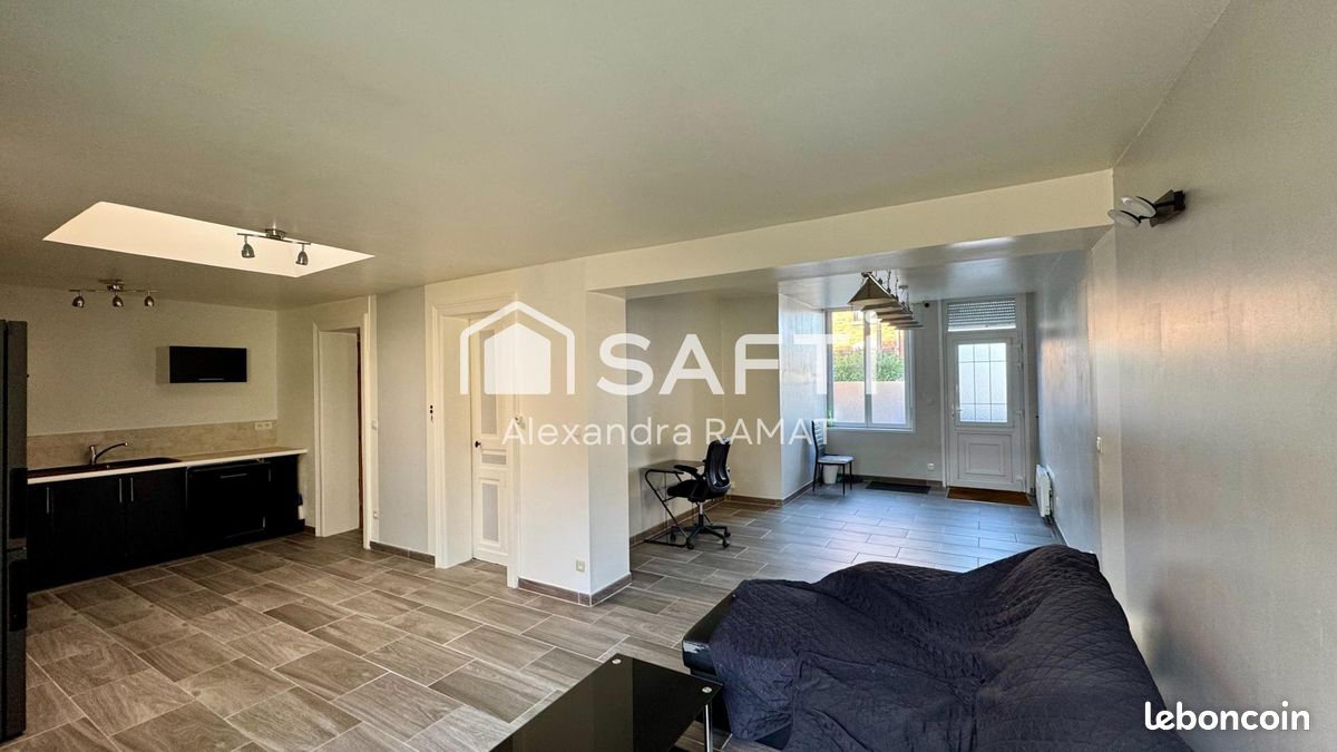 Casa de 5 dormitorios en Achicourt, France No. 49719