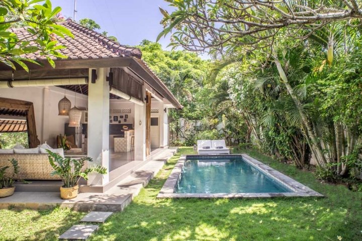 2 Schlafzimmer Villa in Seminyak, Indonesia, Nr. 3514