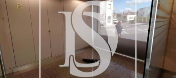 119m² Commercial property in Abrantes, Portugal No. 61979 16