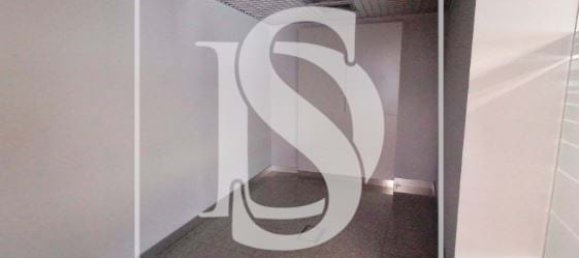 119m² Commercial property in Abrantes, Portugal No. 61979 19