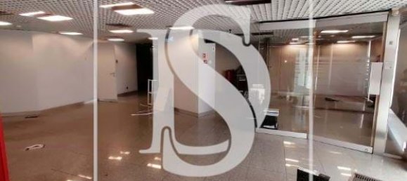 119m² Commercial property in Abrantes, Portugal No. 61979 4