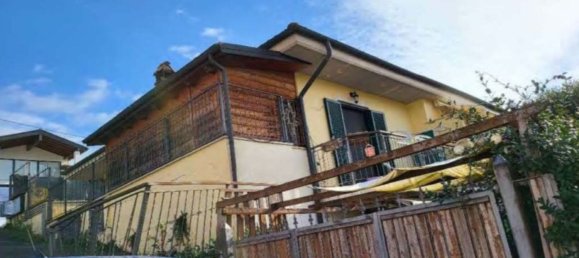 3غرفة شقة في Guidonia Montecelio, Italy رقم 193073 2