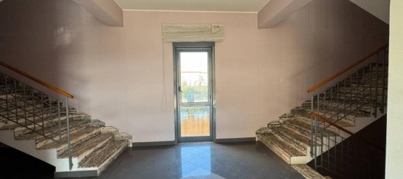 23 rooms House in Messina, Italy No. 117866 8