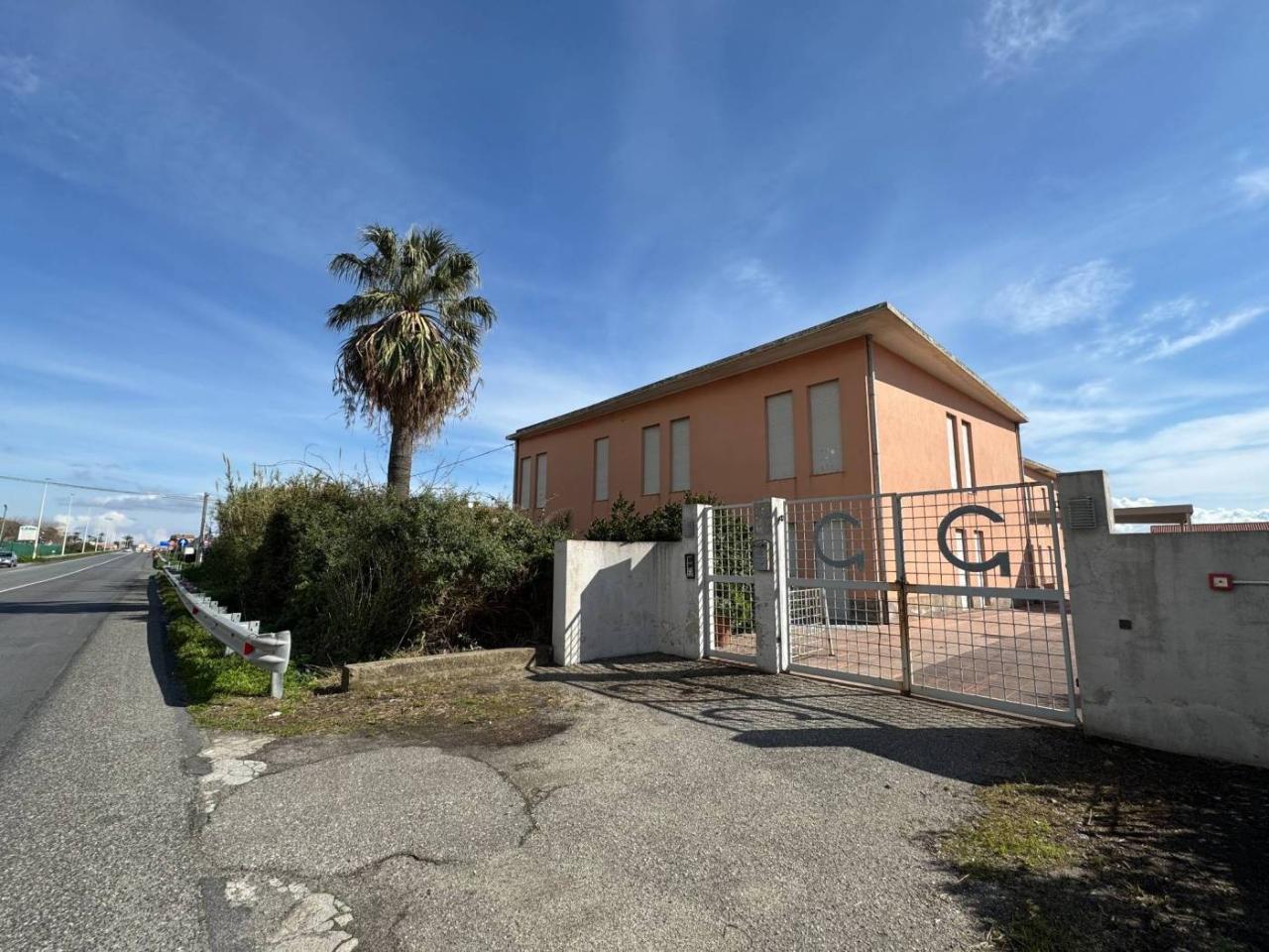 23 rooms House in Messina, Italy No. 117866