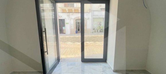 2-Zimmer Gewerbliche Immobilie in Manfredonia, Italy, Nr. 22706 17