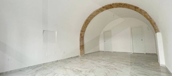 2-Zimmer Gewerbliche Immobilie in Manfredonia, Italy, Nr. 22706 11