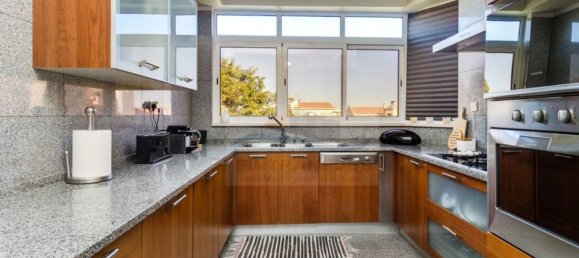 7 bedrooms Apartment in Lisbon, Portugal No. 123108 3