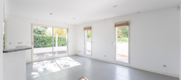 Apartamento de 3 habitaciónes en Marseille, France No. 339479 2