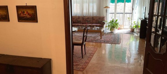 3 rooms Apartment in Turin, Italy No. 195368 4