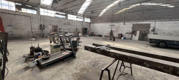 590m² Warehouse in Livorno, Italy No. 324180 13
