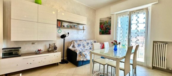 Квартира с 3 комнатами в Лоано, Италия № 299459 5