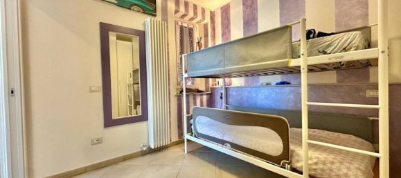 Квартира с 3 комнатами в Лоано, Италия № 299459 21