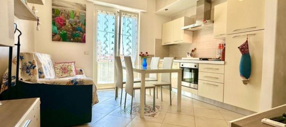 Квартира с 3 комнатами в Лоано, Италия № 299459 2