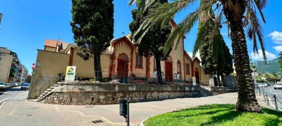 Квартира с 3 комнатами в Лоано, Италия № 299459 37