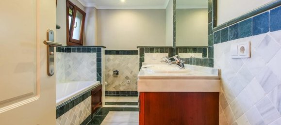 3 Schlafzimmer Wohnung in Marbella Golden Mile, Spain, Nr. 4789 12