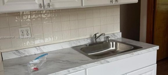 1 dormitorio propiedad comercial en alquiler en Miami, Miami-Dade, Florida, USA № 615218 3
