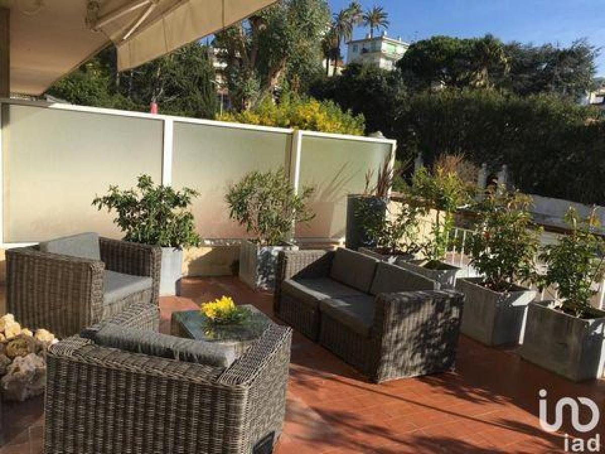 2 bedrooms Condo in Cannes, France No. 9704