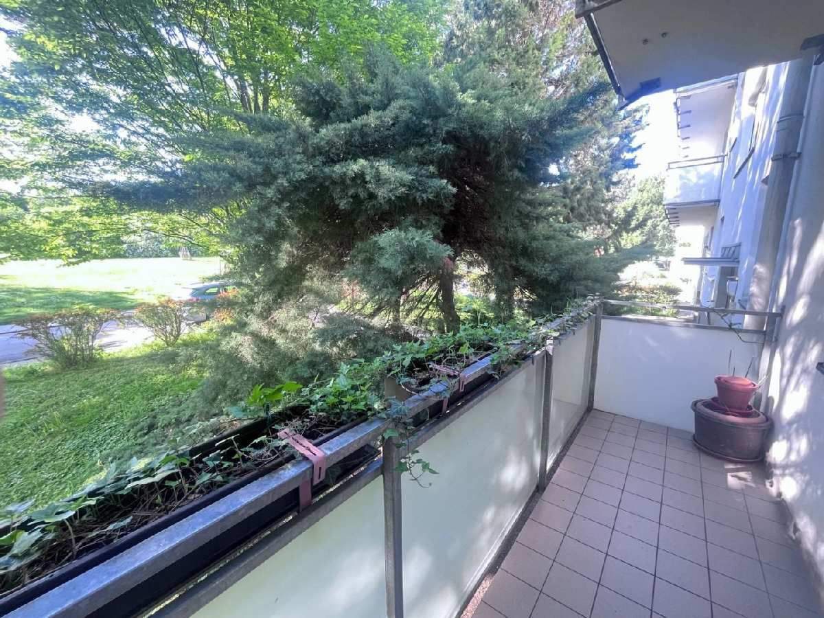 3غرفة شقة في Liesing, Austria رقم 143529