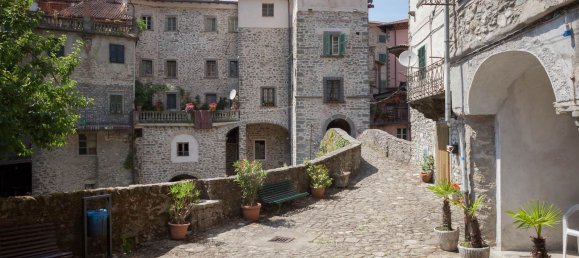 482m² Commercial property in Bagnone, Italy No. 261543 12