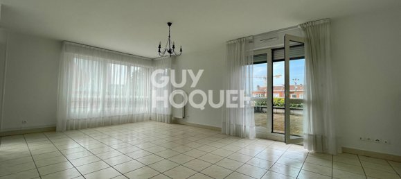 2 Schlafzimmer Wohnung in Nord, France, Nr. 240426 2