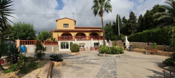7 bedrooms Villa in Calpe, Spain No. 1576 2