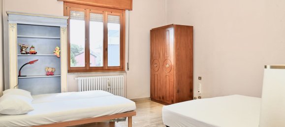 Квартира с 5 комнатами в Ро, Италия № 24818 46