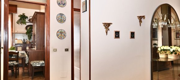 Квартира с 5 комнатами в Ро, Италия № 24818 4