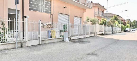 Квартира с 5 комнатами в Ро, Италия № 24818 19