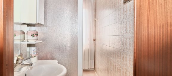 Квартира с 5 комнатами в Ро, Италия № 24818 29