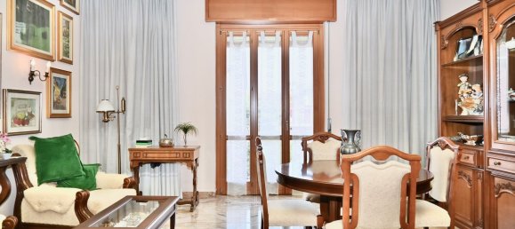 Квартира с 5 комнатами в Ро, Италия № 24818 2