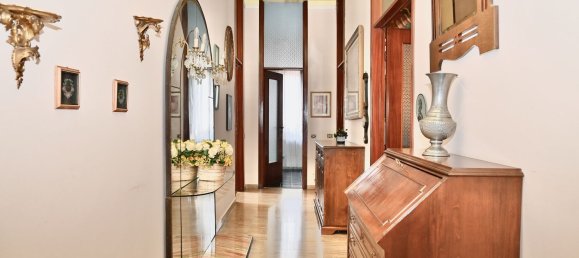 Квартира с 5 комнатами в Ро, Италия № 24818 5