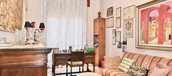 Квартира с 5 комнатами в Ро, Италия № 24818 3