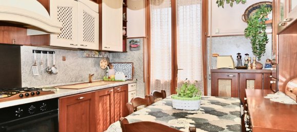 Квартира с 5 комнатами в Ро, Италия № 24818 24