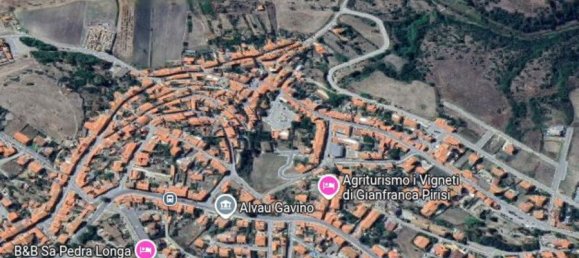 6 rooms Apartment in Uri, Italy No. 13506 3